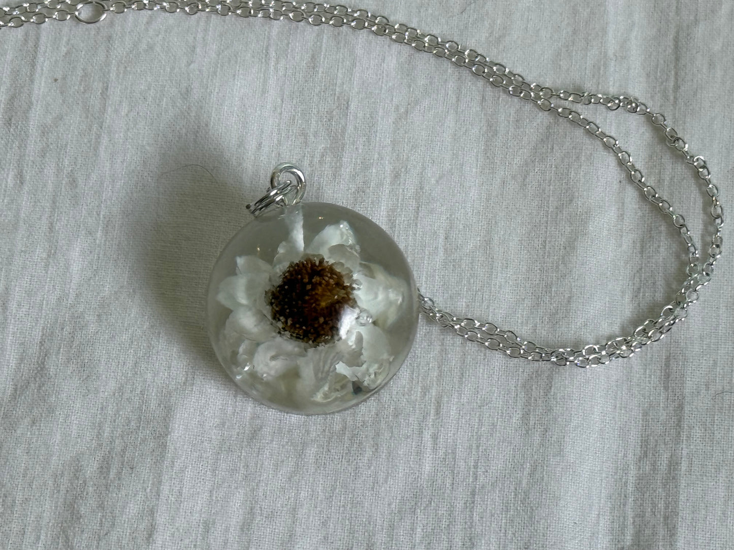 Mini Daisy Resin Pendant Necklace - Handmade Floral Jewelry on Adjustable Silver Chain