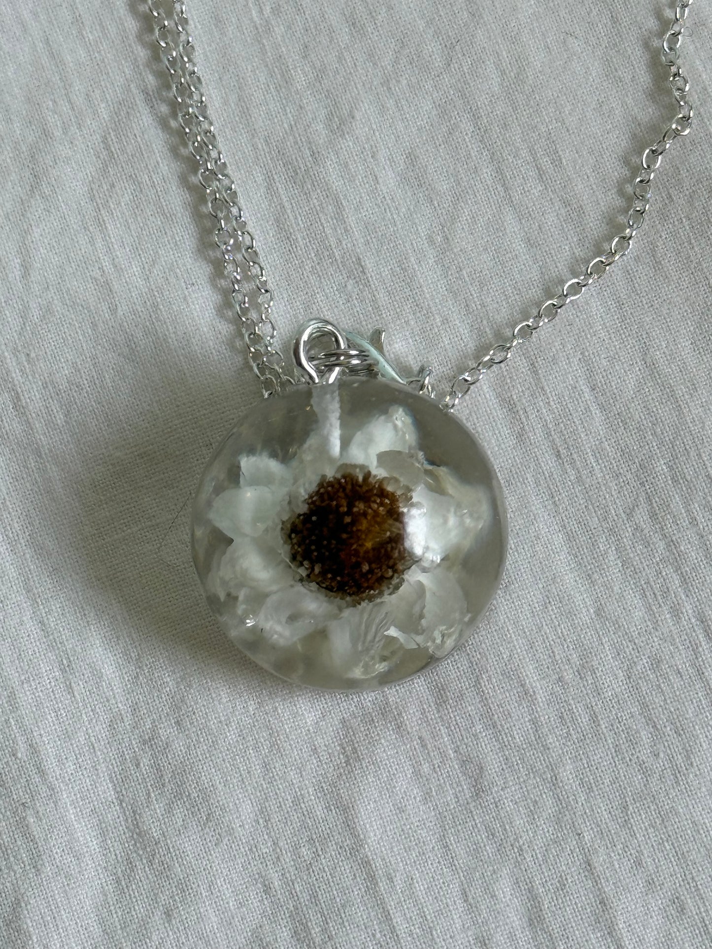 Mini Daisy Resin Pendant Necklace - Handmade Floral Jewelry on Adjustable Silver Chain