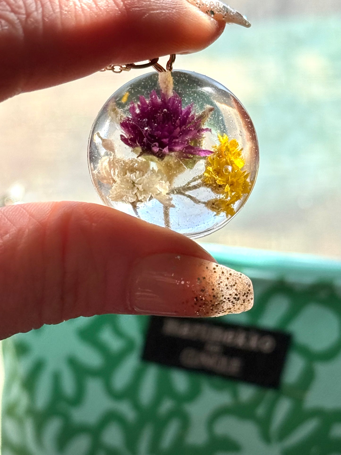 Handmade Resin Pendant Necklace with Yellow Yarrow, White Baby’s Breath & Purple Clover – Adjustable Gold Chain