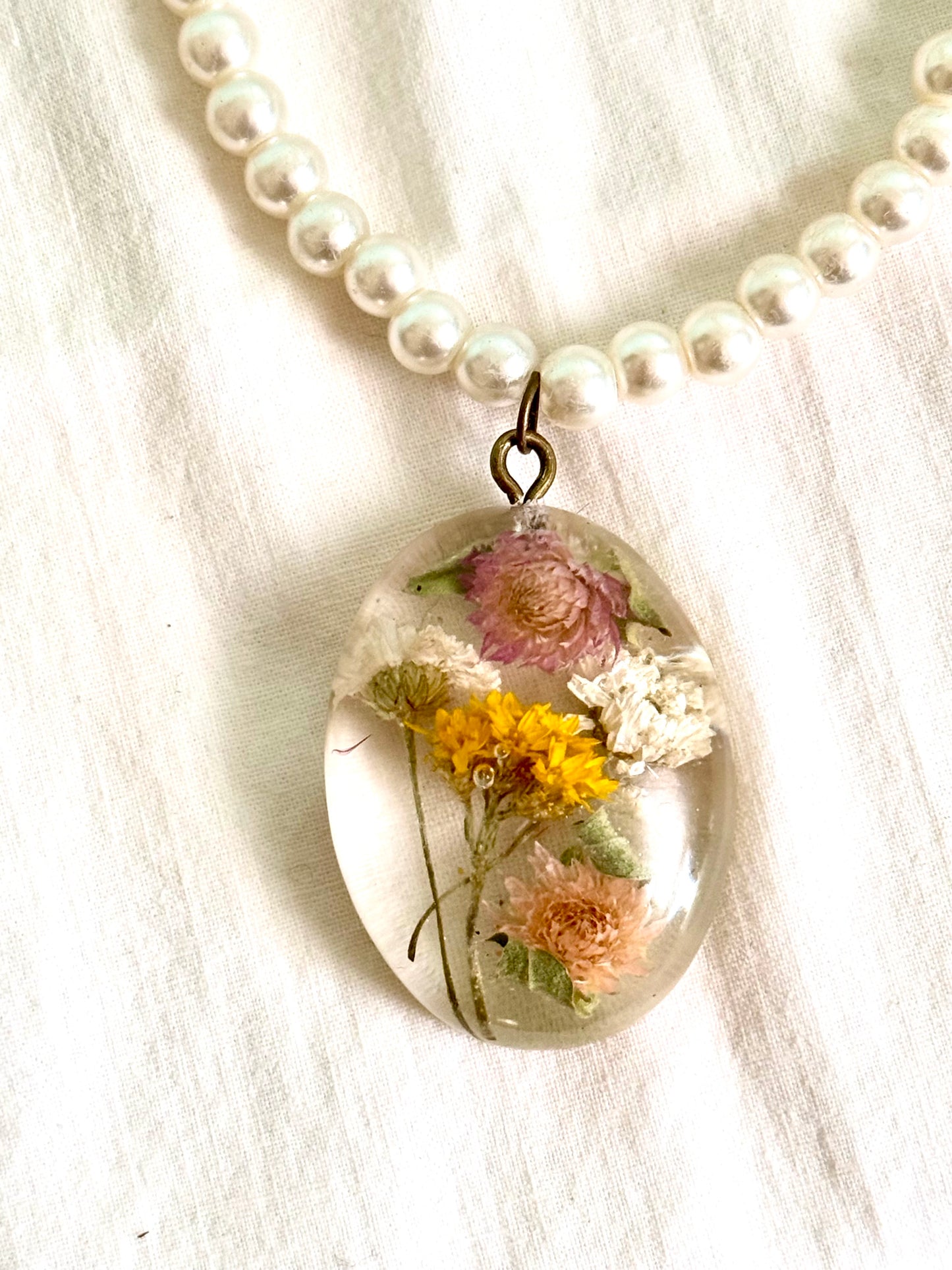 Handmade Resin Flower Pendant Necklace | Real Dried Flower Jewelry | Pearl Beaded Necklace