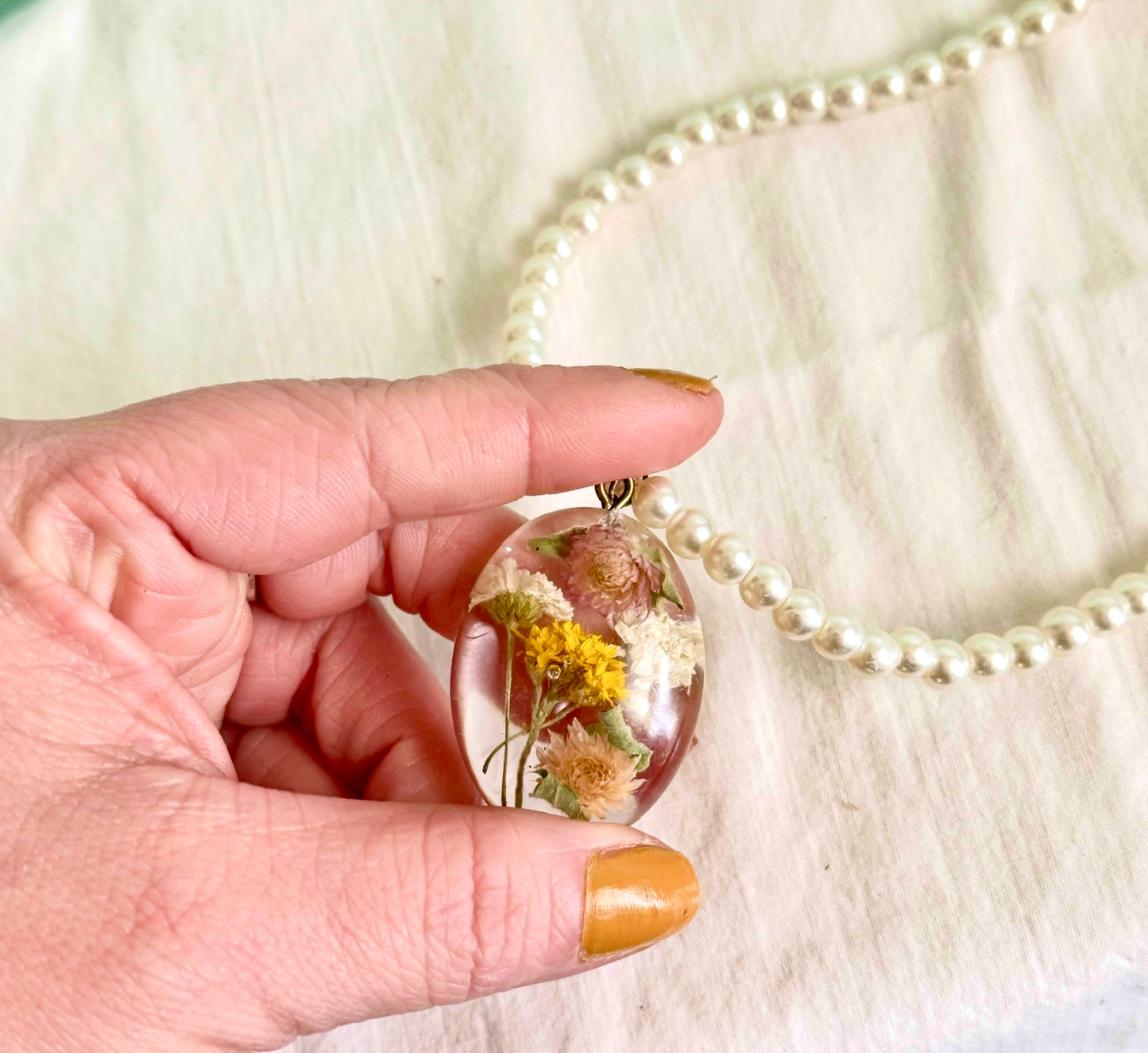 Handmade Resin Flower Pendant Necklace | Real Dried Flower Jewelry | Pearl Beaded Necklace