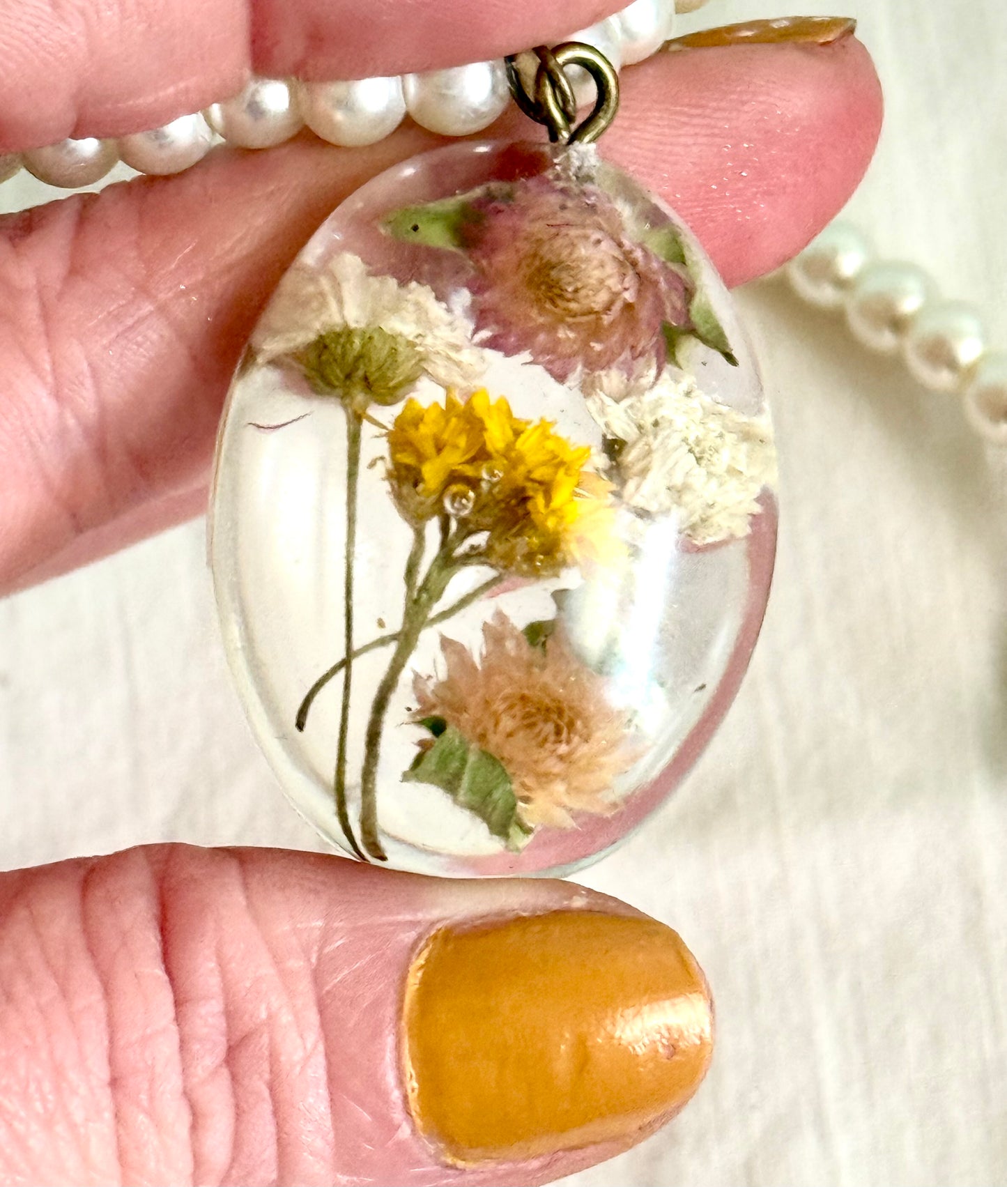 Handmade Resin Flower Pendant Necklace | Real Dried Flower Jewelry | Pearl Beaded Necklace