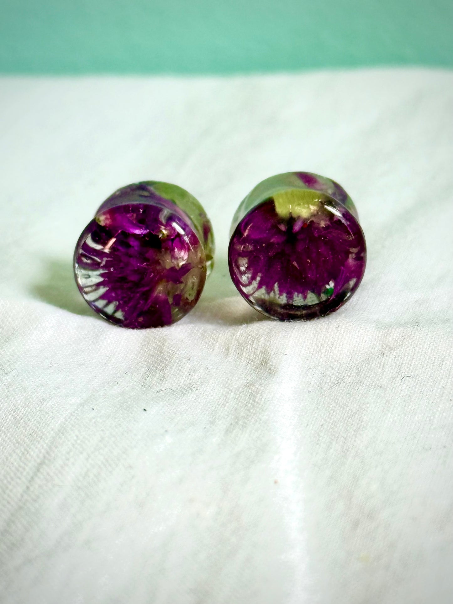 7/16” Handmade Resin Ear Gauges | Real Purple Clover Plugs | Botanical Body Jewelry