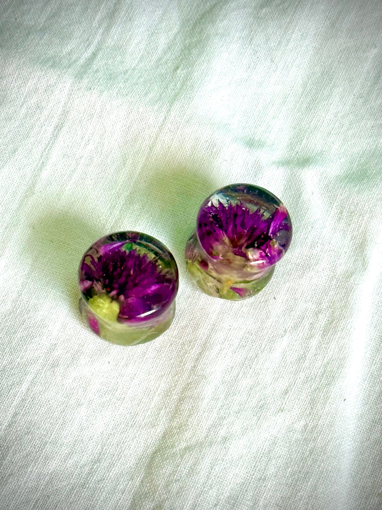 7/16” Handmade Resin Ear Gauges | Real Purple Clover Plugs | Botanical Body Jewelry