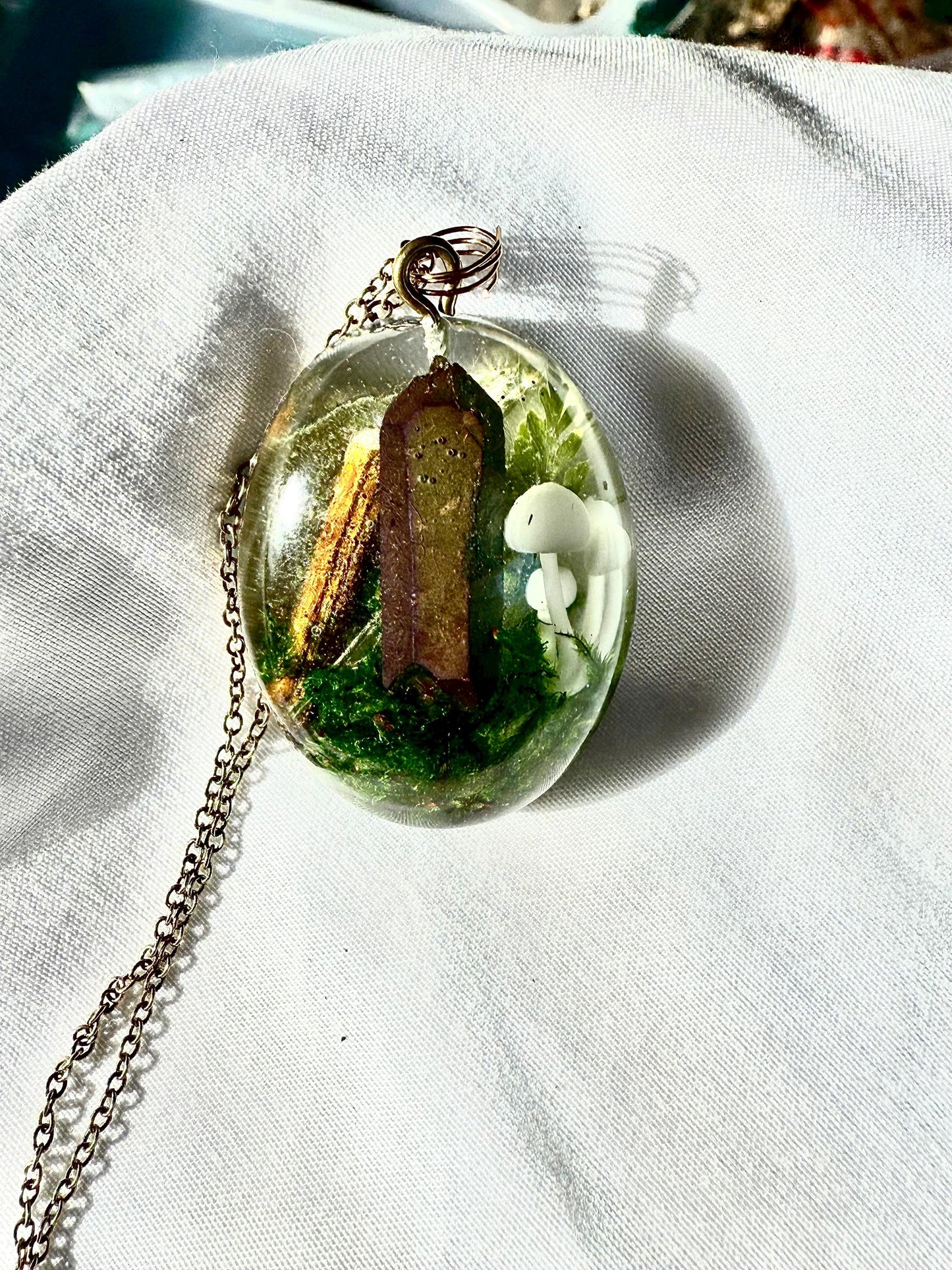 Handmade Resin Pendant with Aura Quartz, Mushroom & Moss – Nature-Inspired Jewelry, Bronze Chain Necklace, Unique Boho Gift