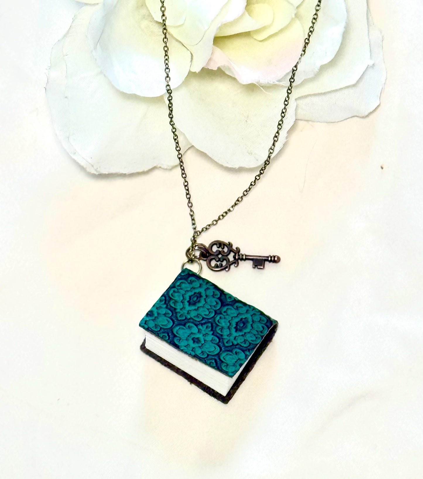 Handmade Mini Journal Necklace with Bronze Key – Antique Book Pendant, Vintage-Inspired Gift, Wearable Notebook