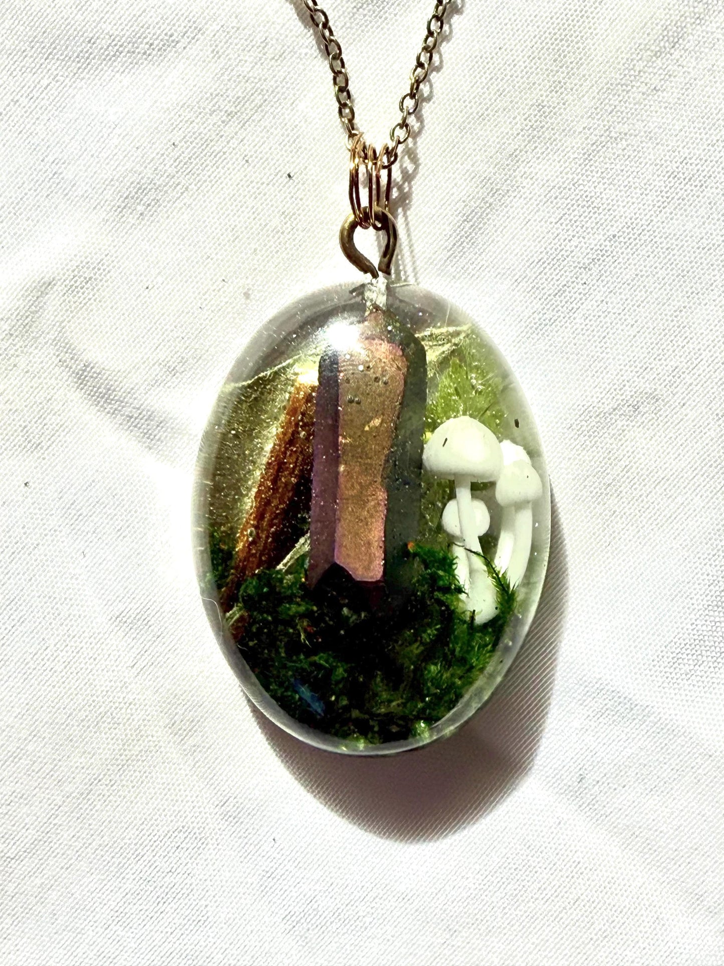 Handmade Resin Pendant with Aura Quartz, Mushroom & Moss – Nature-Inspired Jewelry, Bronze Chain Necklace, Unique Boho Gift