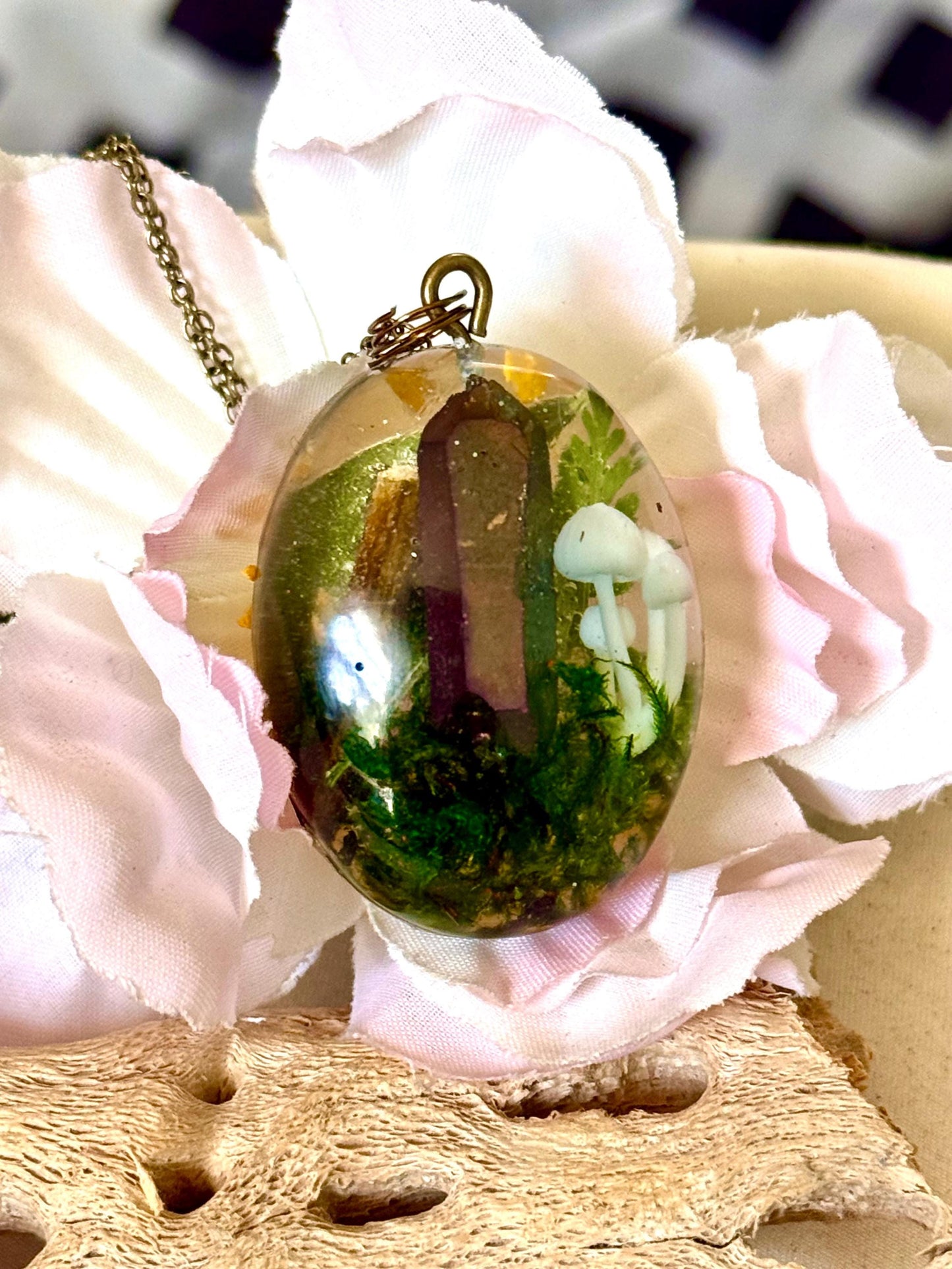 Handmade Resin Pendant with Aura Quartz, Mushroom & Moss – Nature-Inspired Jewelry, Bronze Chain Necklace, Unique Boho Gift