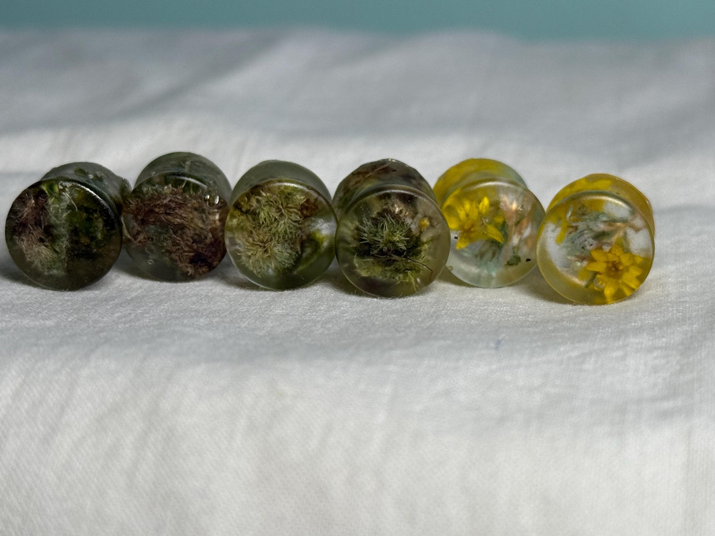 00g Resin Plugs | Real Flower & Moss Ear Gauges | Handmade Botanical Jewelry